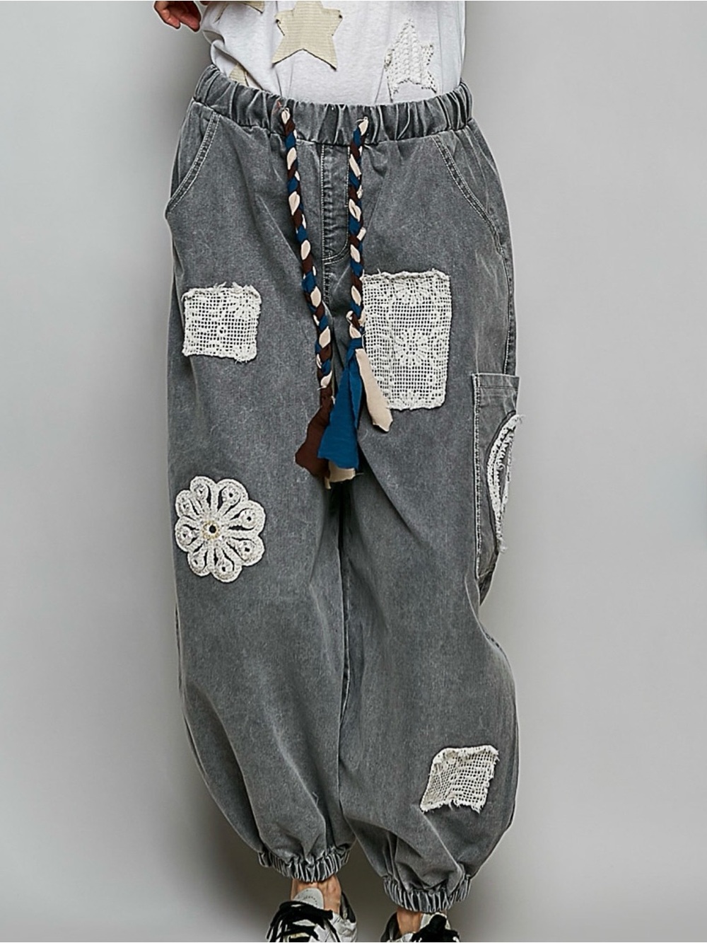 POL Bohemian Gray Patchwork Jogger Pants - Picture 3 of 4